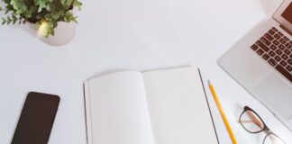 Jak urządzić domowy kącik do nauki dla dziecka? Photo Study corner