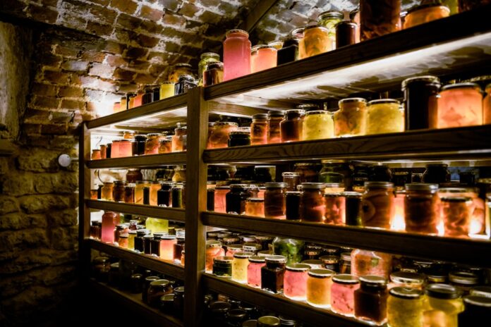 Photo Organized pantry