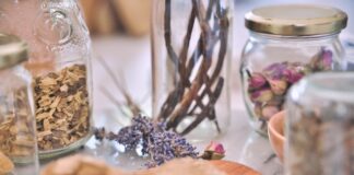 Czy domowe sposoby na gorączkę są skuteczne? Sprawdzone metody Photo Herbal tea