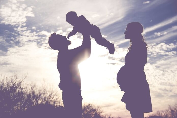 Photo "How to avoid conflicts in a relationship after the birth of a child?"