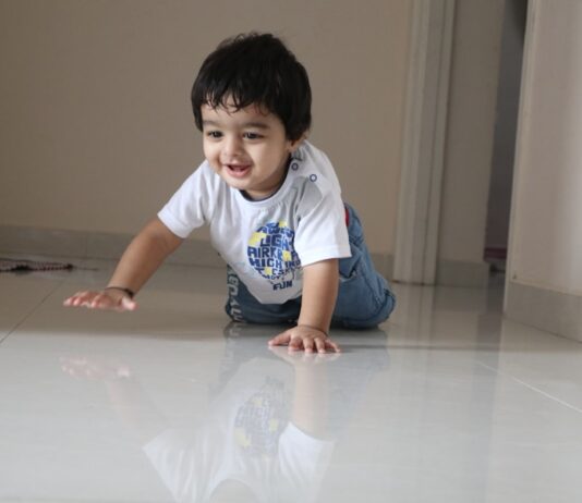 Jak szybko posprzątać dom, gdy masz małe dzieci? Photo "How to quickly clean the house when you have small children?"